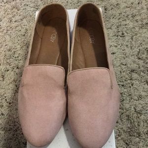 Faux suede flats!